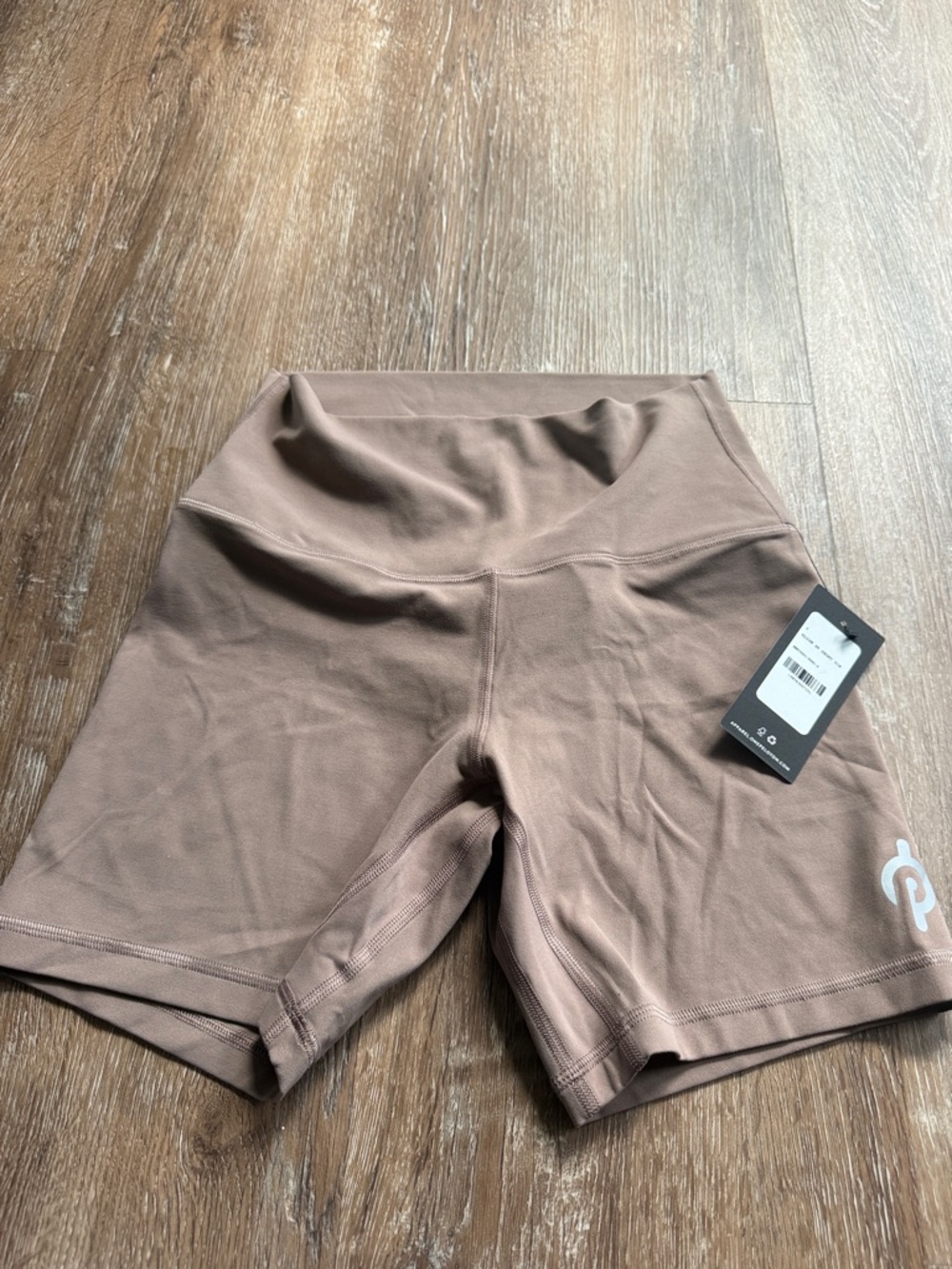NWT lululemon align Bike Shorts - Mauve Brown